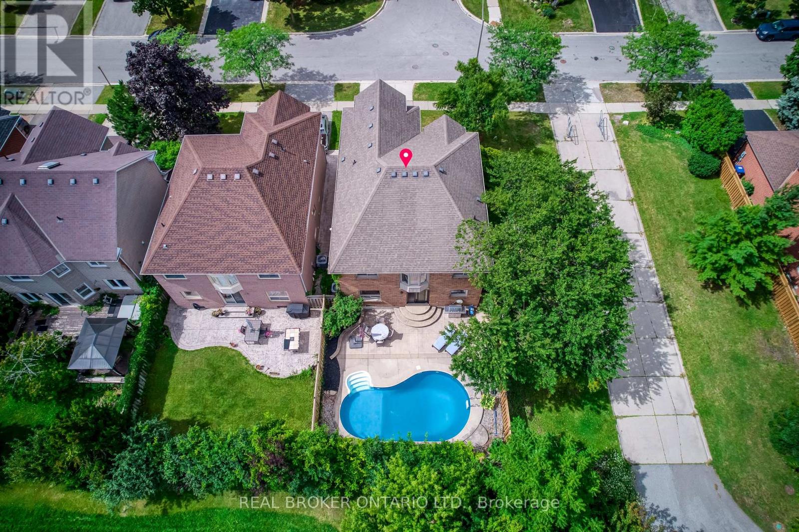 6781 Gracefield Drive, Mississauga, Ontario  L5N 6T5 - Photo 2 - W13711534