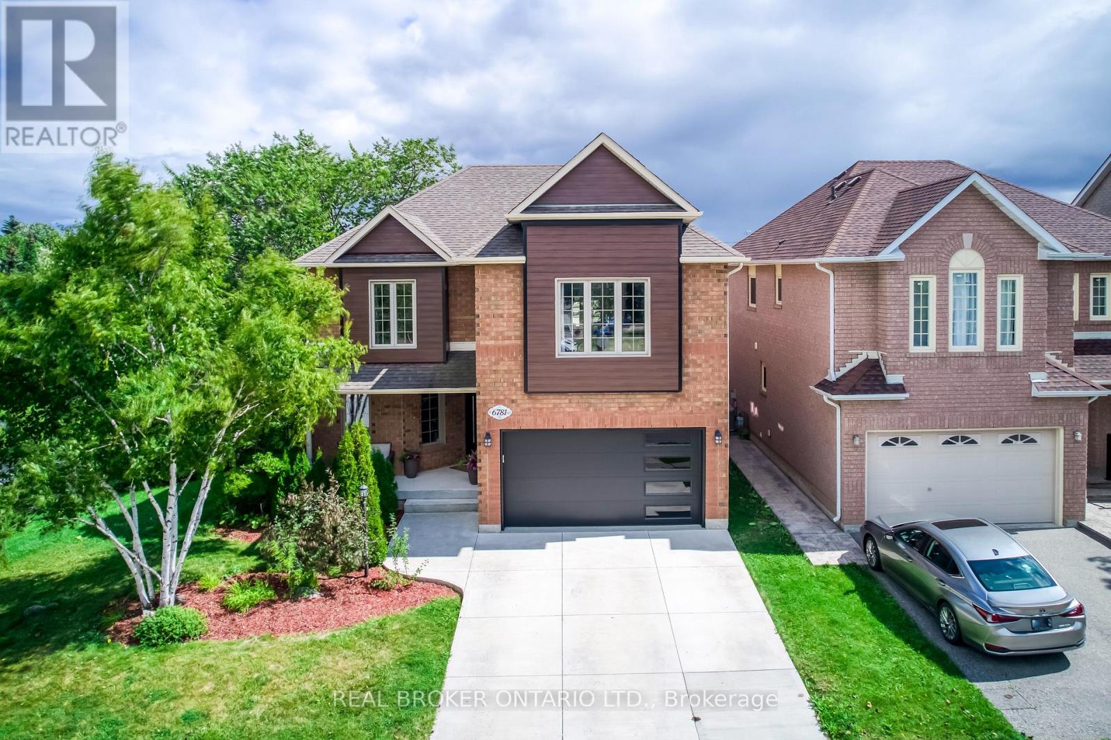 6781 Gracefield Drive, Mississauga, Ontario  L5N 6T5 - Photo 3 - W13711534