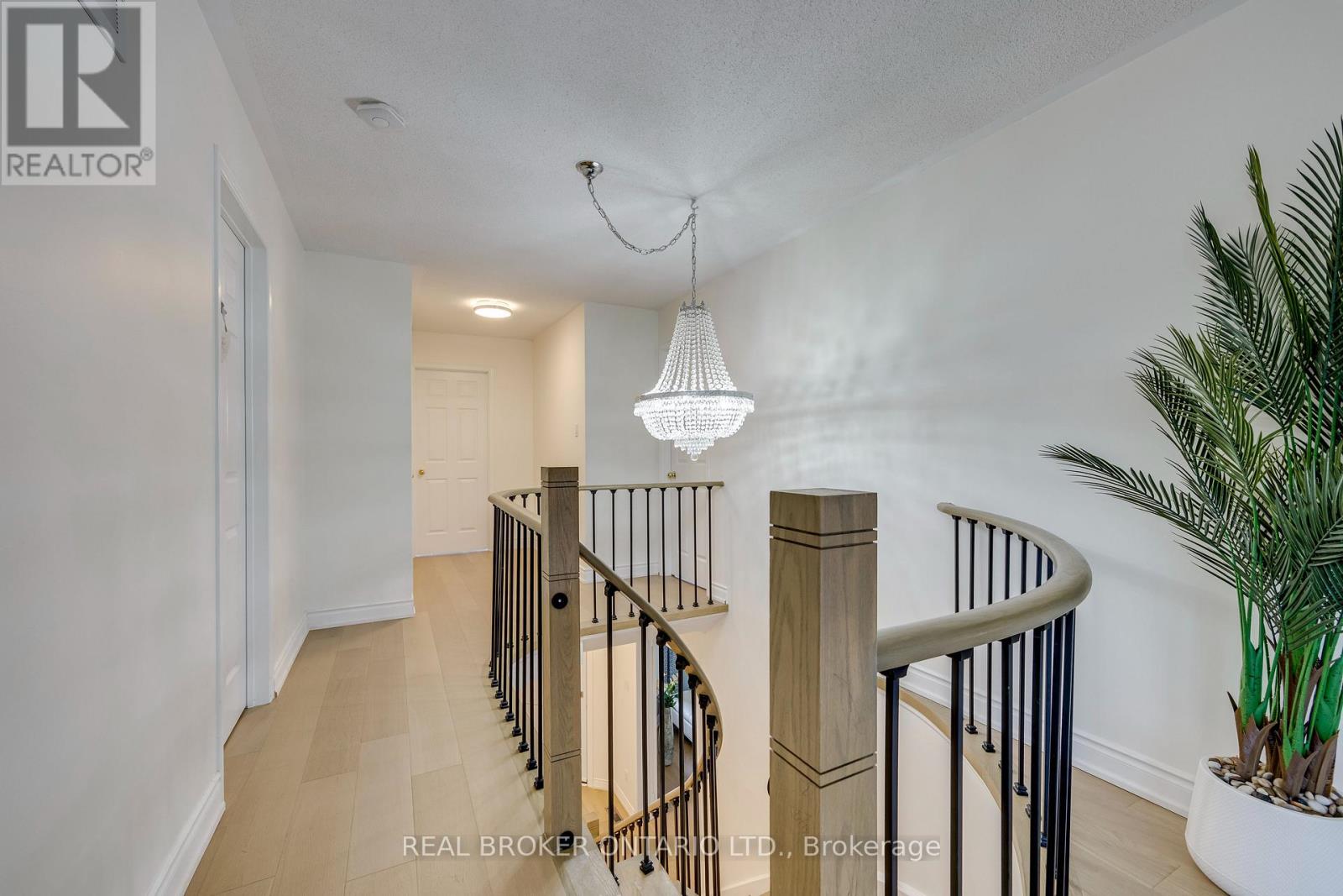 6781 Gracefield Drive, Mississauga, Ontario  L5N 6T5 - Photo 24 - W13711534
