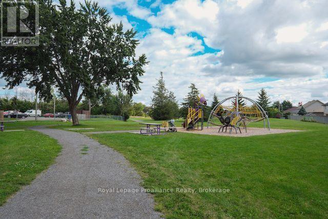 35 - 19 Tracey Park Drive, Belleville, Ontario K8P 4R4 - Photo 33 - X13713728