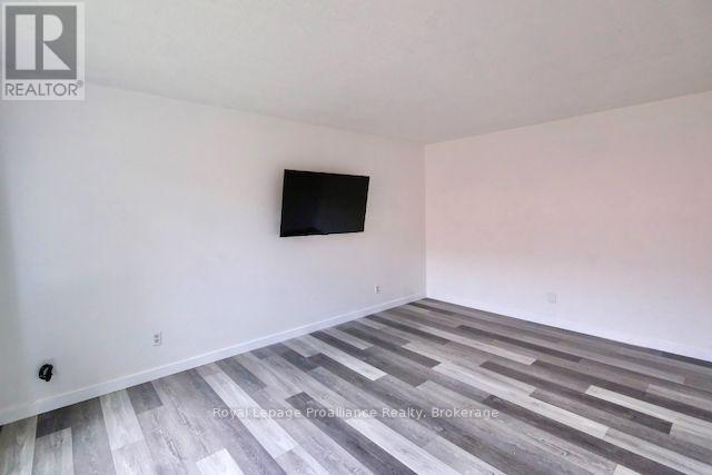 35 - 19 Tracey Park Drive, Belleville, Ontario K8P 4R4 - Photo 4 - X13713728