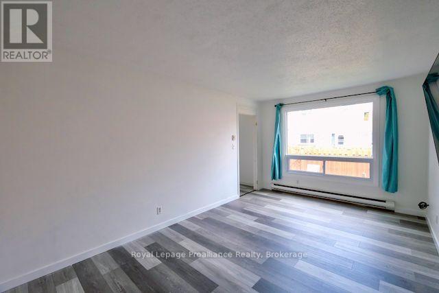 35 - 19 Tracey Park Drive, Belleville, Ontario K8P 4R4 - Photo 5 - X13713728