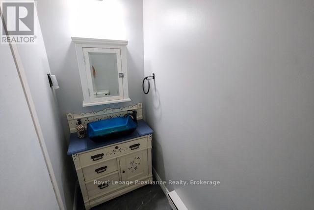 35 - 19 Tracey Park Drive, Belleville, Ontario K8P 4R4 - Photo 7 - X13713728