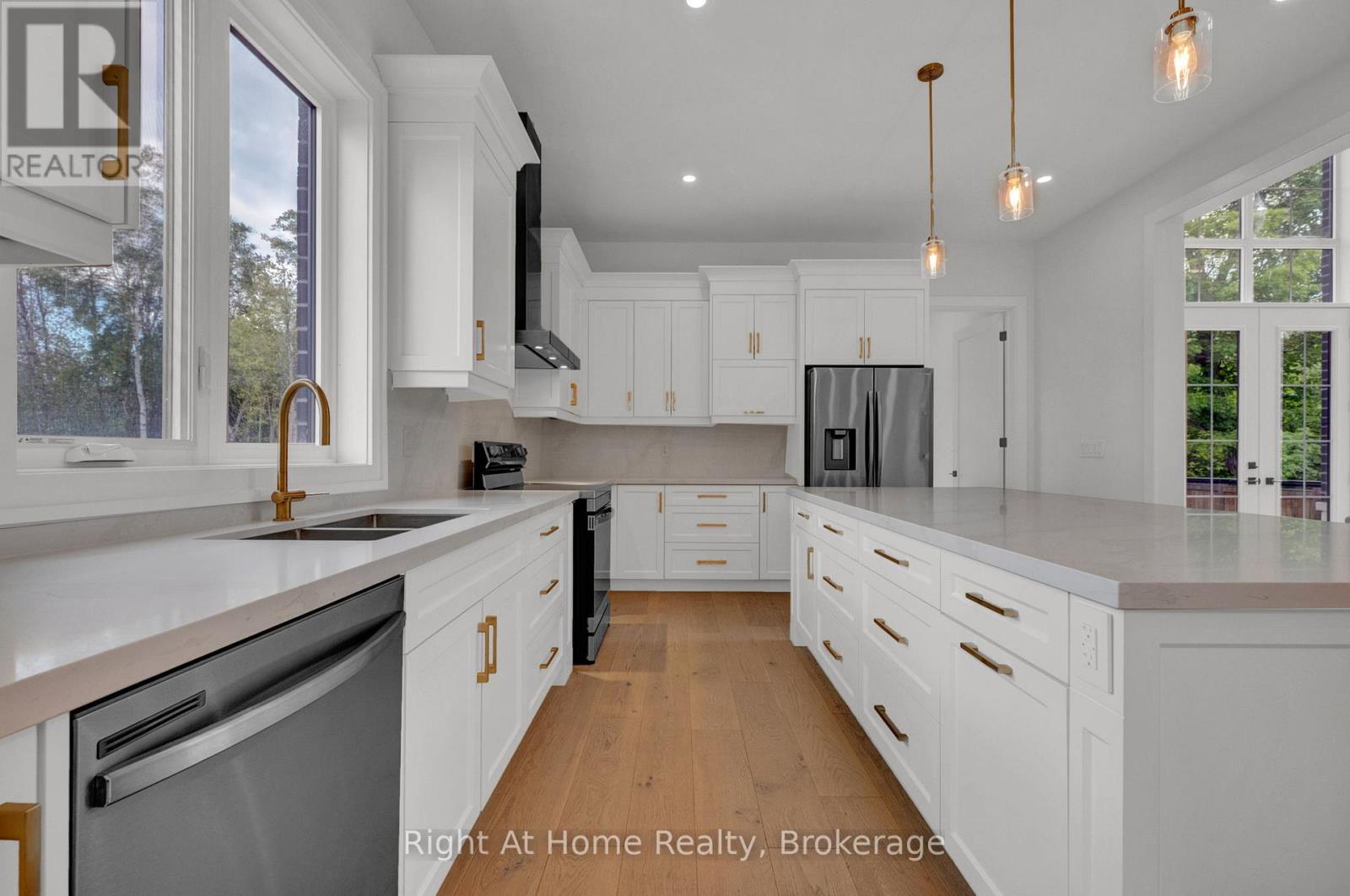 213 Suzanne Mess Boulevard, Cobourg, Ontario  K9A 3L3 - Photo 11 - X13713866