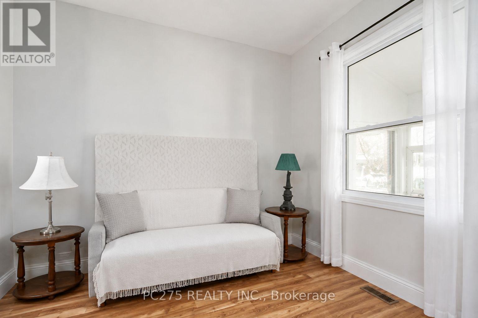 20 Maple Street, St. Thomas, Ontario N5R 1Y9 - Photo 6 - X13713618