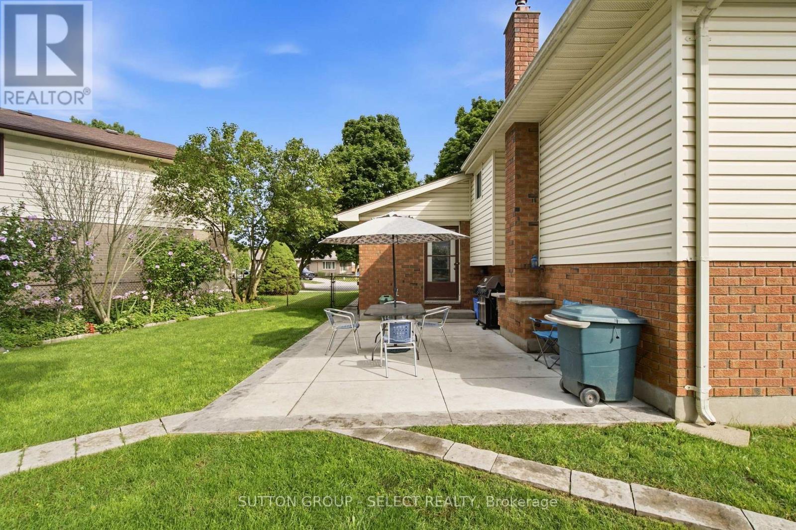 587 Classic Court, London East, Ontario  N5W 5X4 - Photo 35 - X13713750