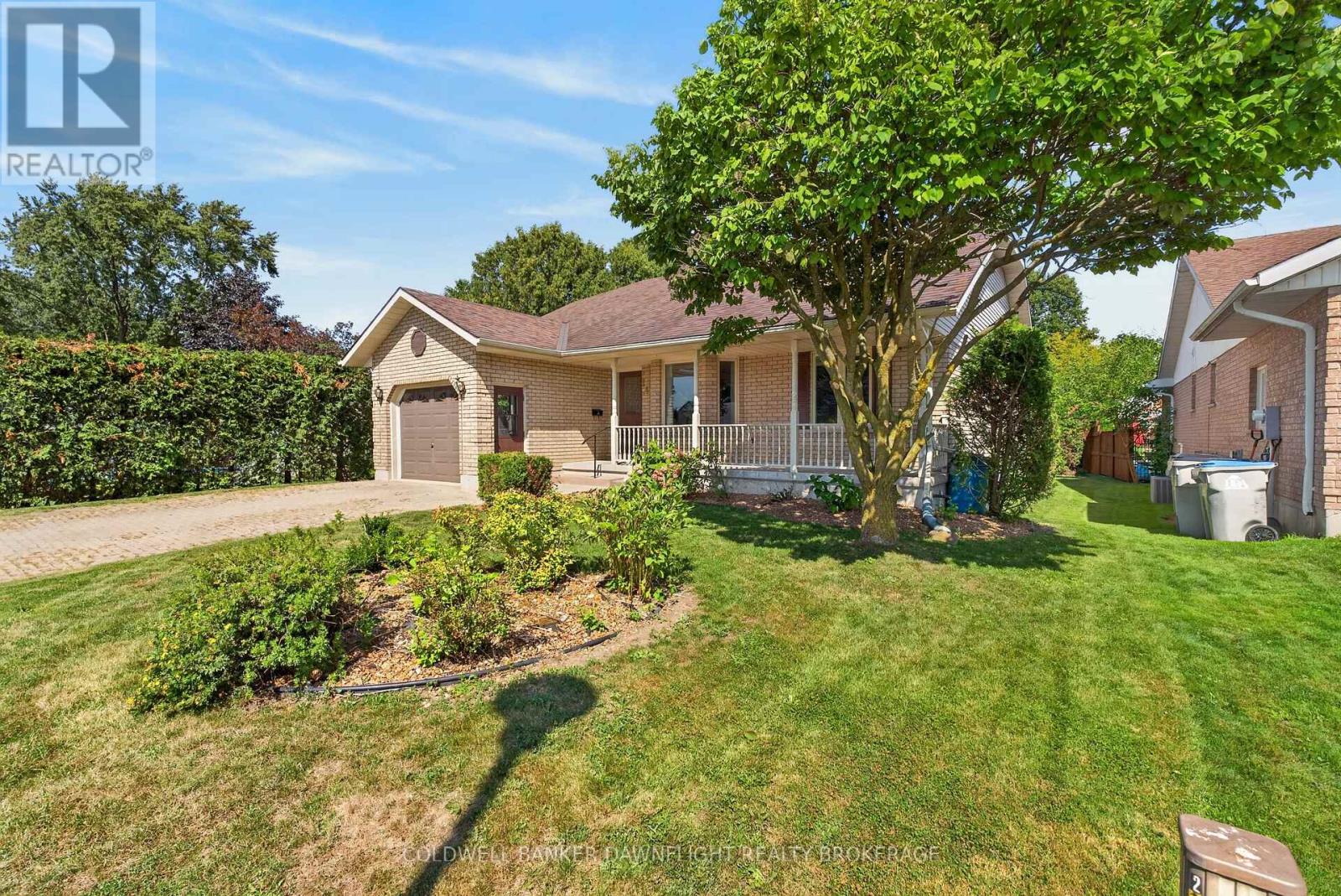 14 Gregus Court, South Huron, Ontario  N0M 1S2 - Photo 2 - X13713808