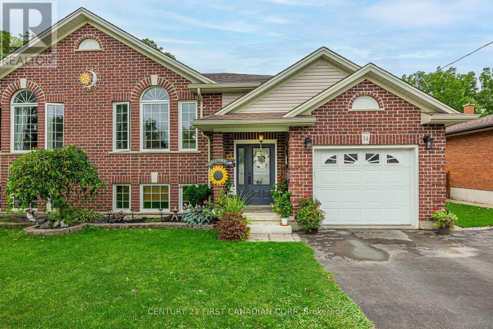 34 Brock Street, St. Thomas, Ontario  N5P 2B2 - Photo 2 - X13713824