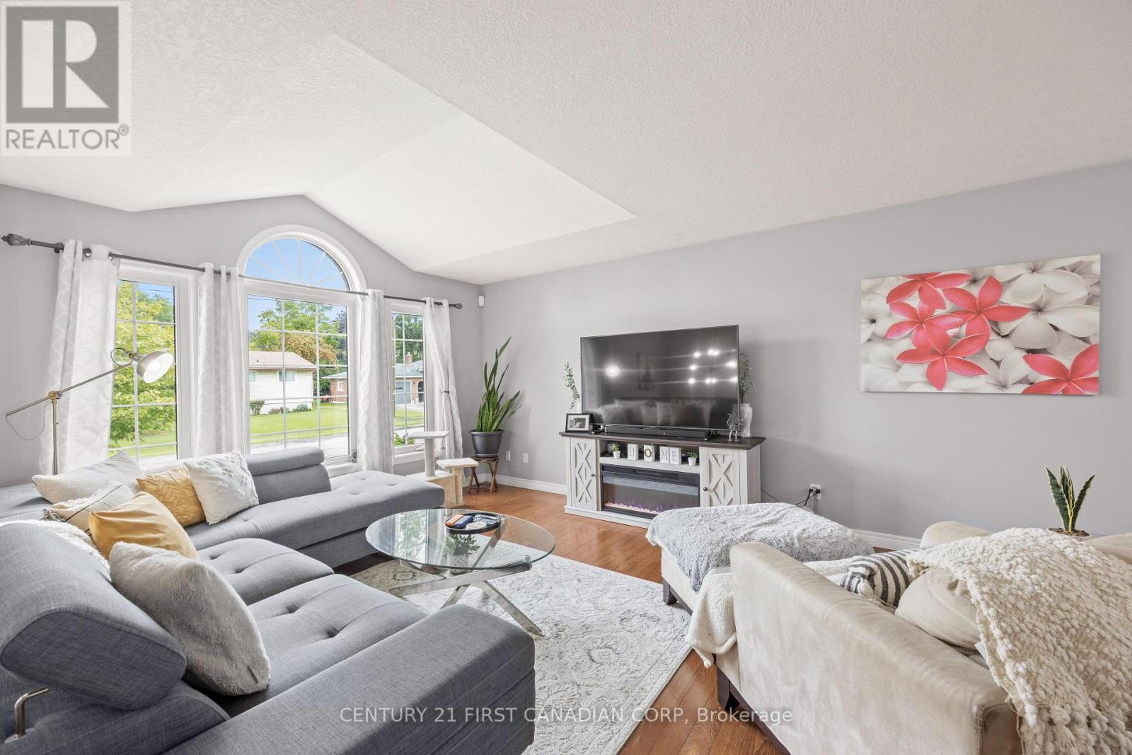 34 Brock Street, St. Thomas, Ontario  N5P 2B2 - Photo 8 - X13713824