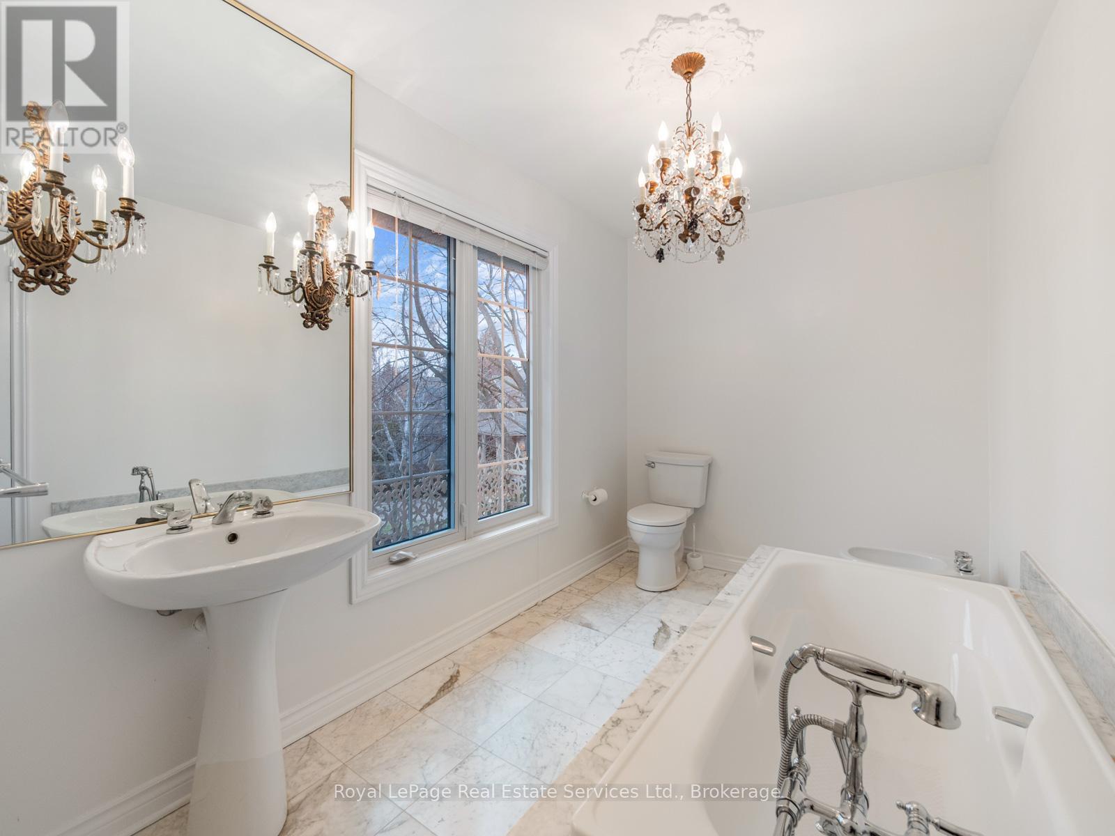 3286 Shelburne Place, Oakville, Ontario  L6L 5V9 - Photo 33 - W12812288