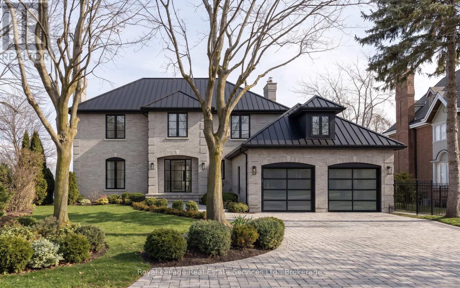 3286 Shelburne Place, Oakville, Ontario  L6L 5V9 - Photo 3 - W12812288