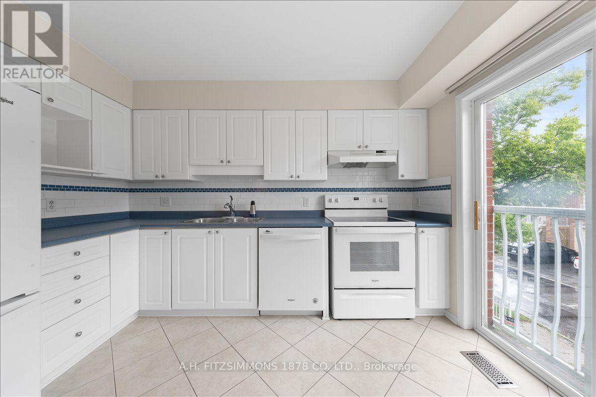 7 Bellflower Private, Ottawa, Ontario  K1T 3Z8 - Photo 11 - X13713598