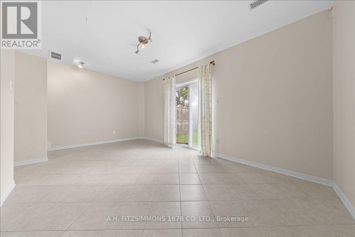 7 Bellflower Private, Ottawa, Ontario  K1T 3Z8 - Photo 27 - X13713598