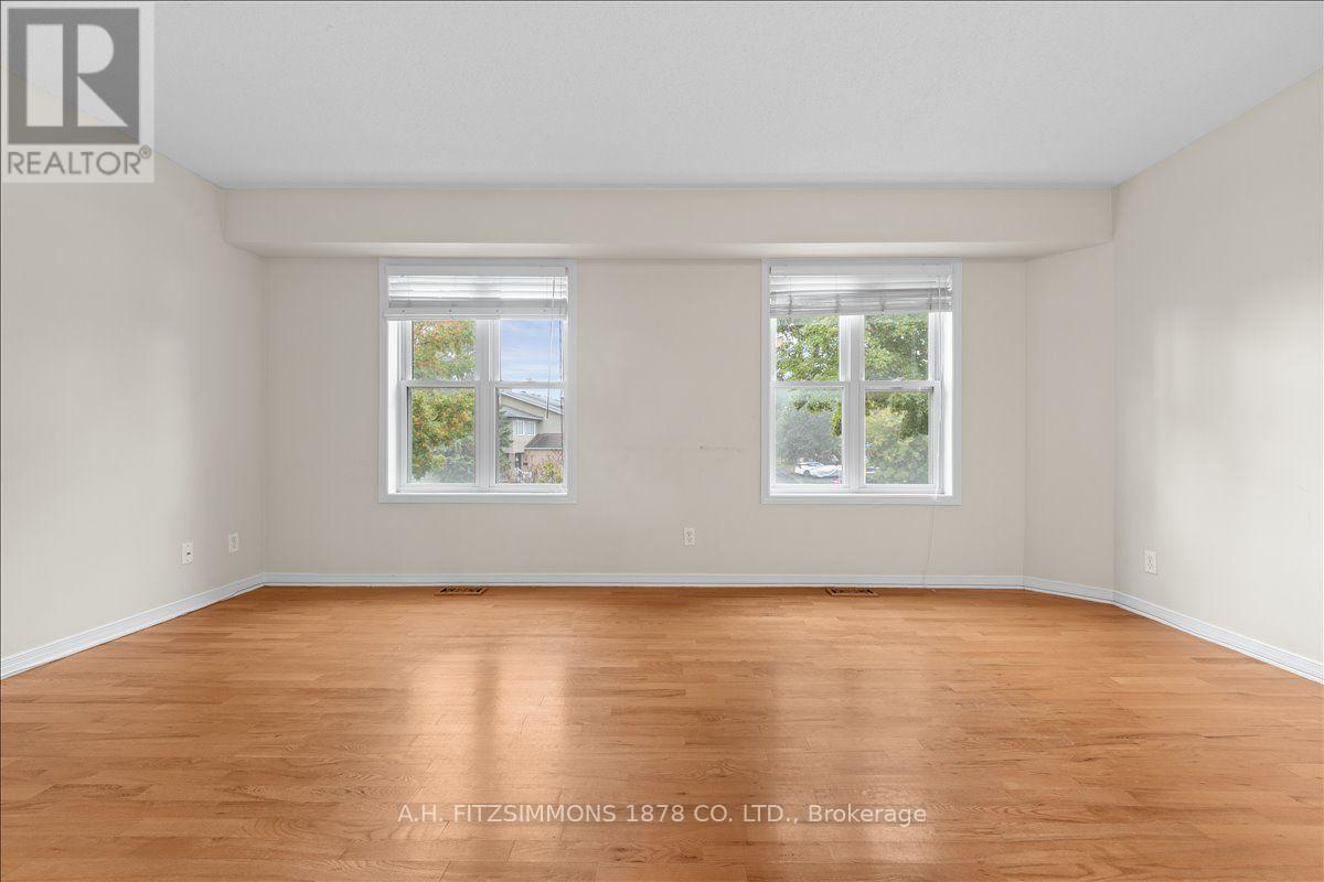 7 Bellflower Private, Ottawa, Ontario  K1T 3Z8 - Photo 6 - X13713598