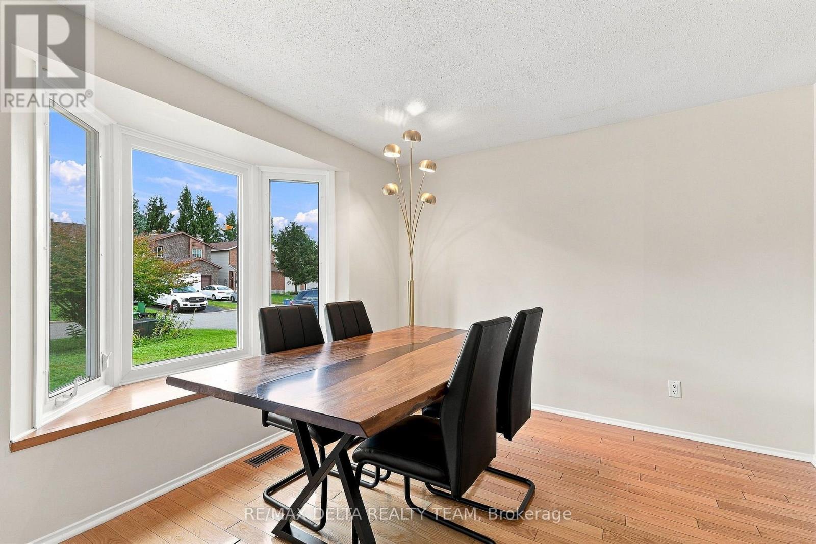 30 Homestead Street, Ottawa, Ontario  K2E 7N8 - Photo 7 - X13713782
