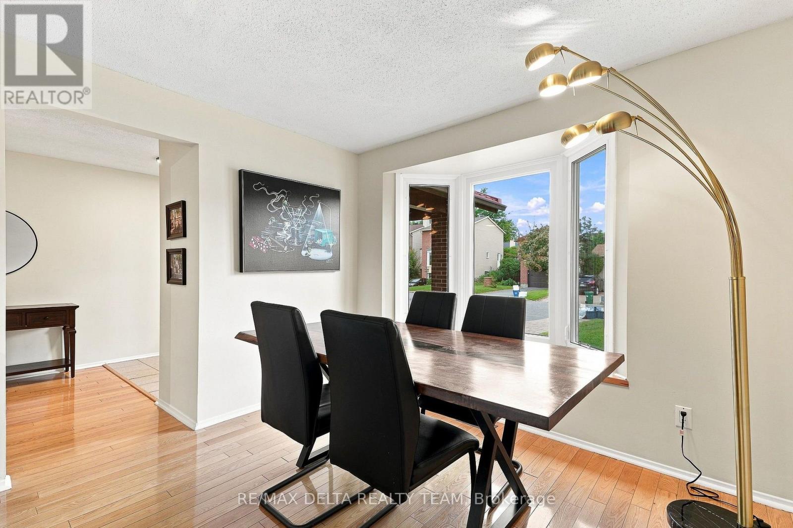30 Homestead Street, Ottawa, Ontario  K2E 7N8 - Photo 8 - X13713782