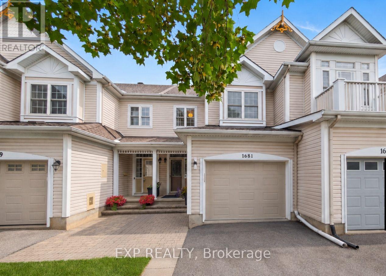 1681 TRENHOLM LANE, Ottawa, Ontario