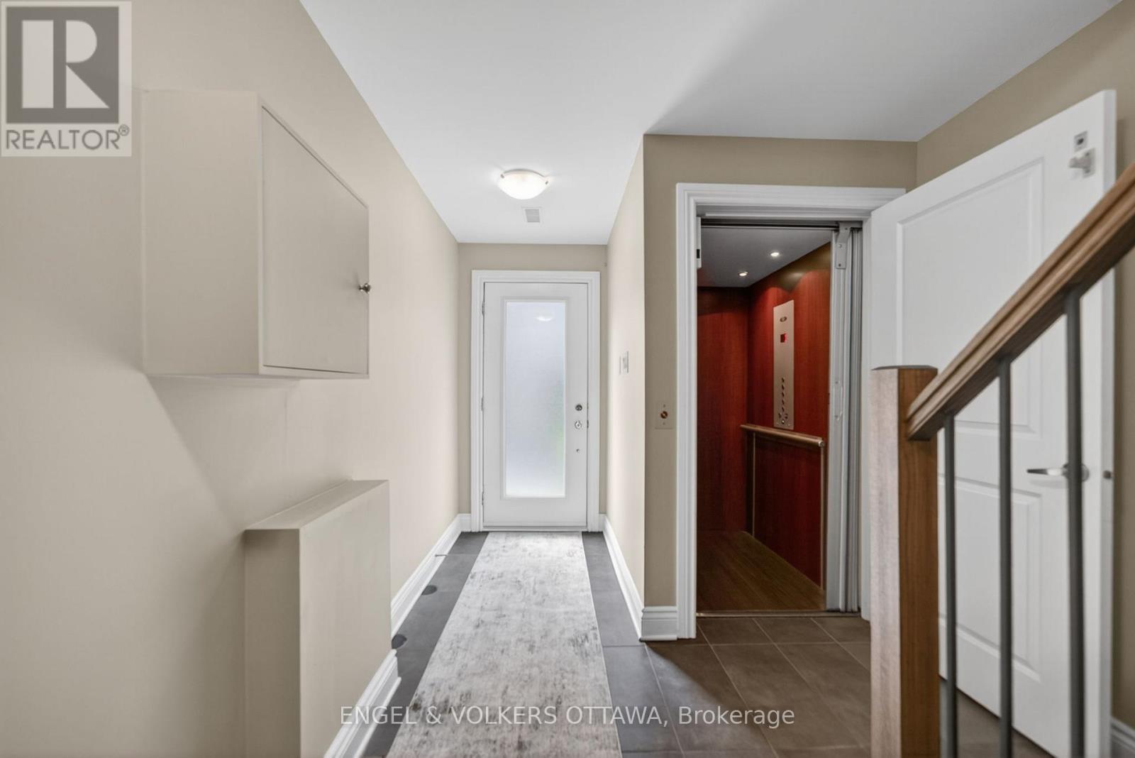 1896 Carling Avenue, Ottawa, Ontario  K2A 1E7 - Photo 5 - X13713860
