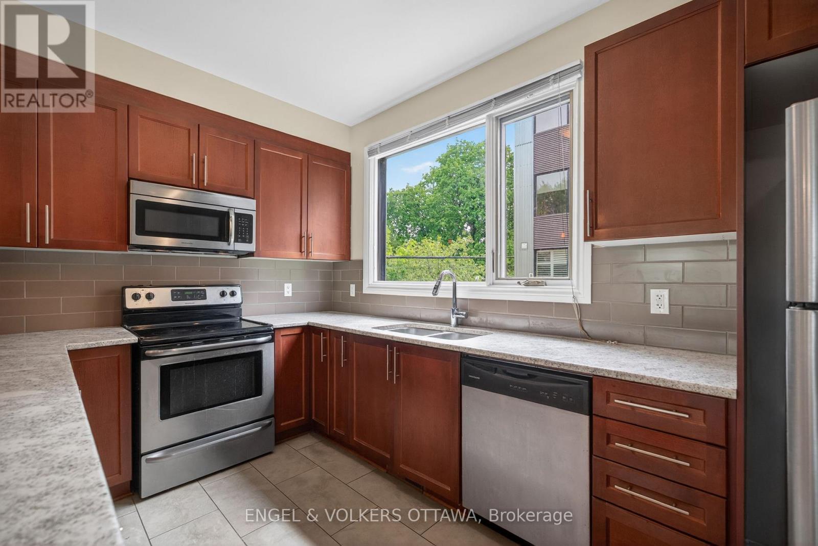 1896 Carling Avenue, Ottawa, Ontario  K2A 1E7 - Photo 8 - X13713860
