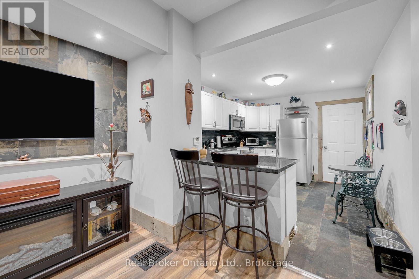 466 Cannon Street E, Hamilton, Ontario  L8L 2E2 - Photo 11 - X13713690