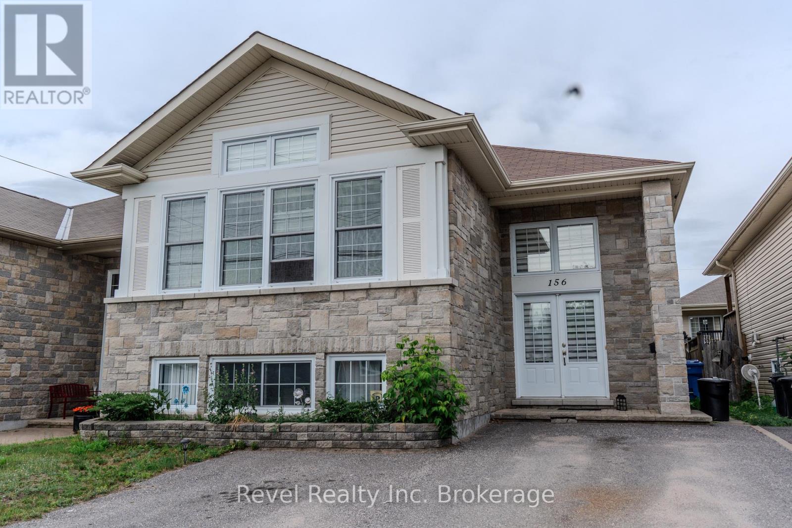 156 Greenwood Avenue, North Bay, Ontario  P1B 5E9 - Photo 1 - X13713650