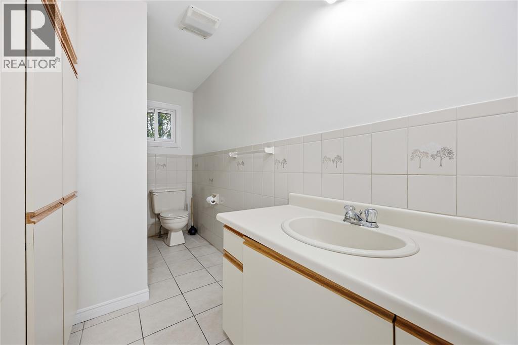1516 Henley Crescent, Sarnia, Ontario  N7S 5Z8 - Photo 29 - 26020859