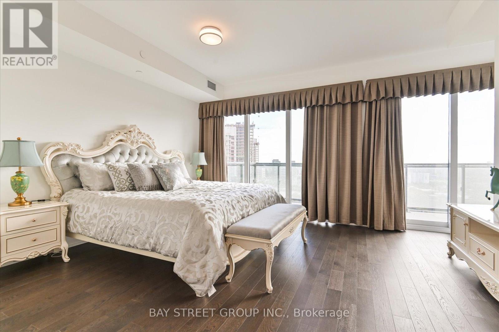 2707 - 30 Inn On The Park Drive, Toronto, Ontario  M3C 0P8 - Photo 16 - C13713638