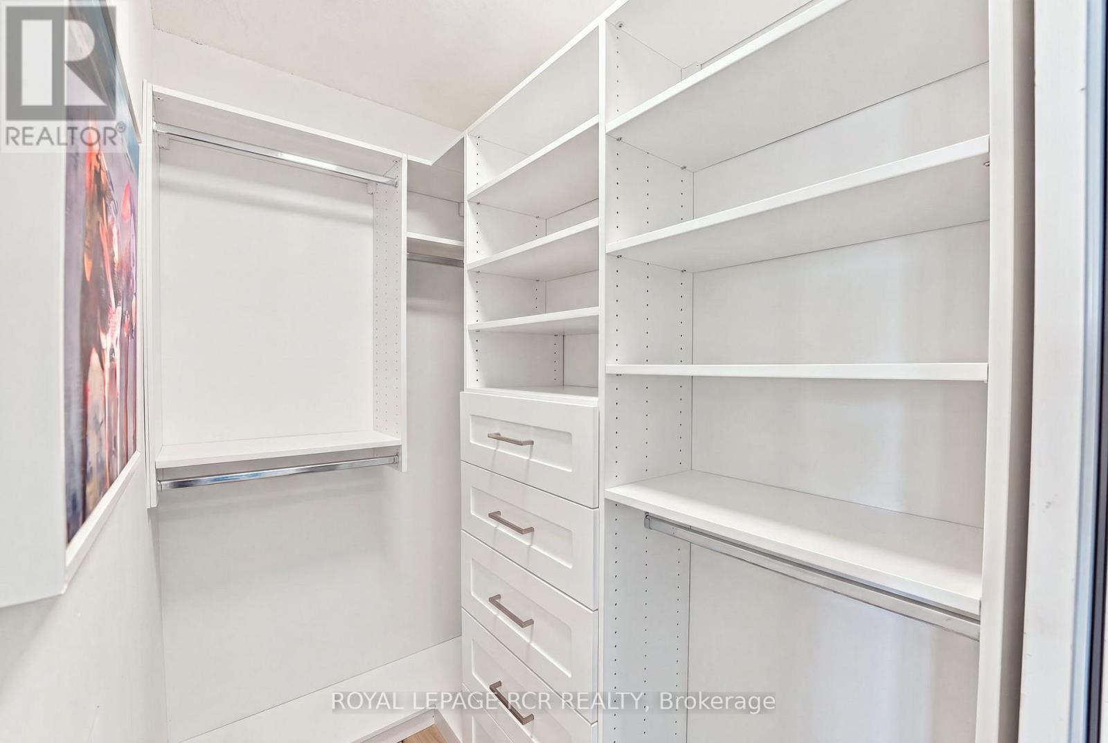 1016 - 268 Ridley Boulevard, Toronto, Ontario  M5M 4N3 - Photo 19 - C13713786