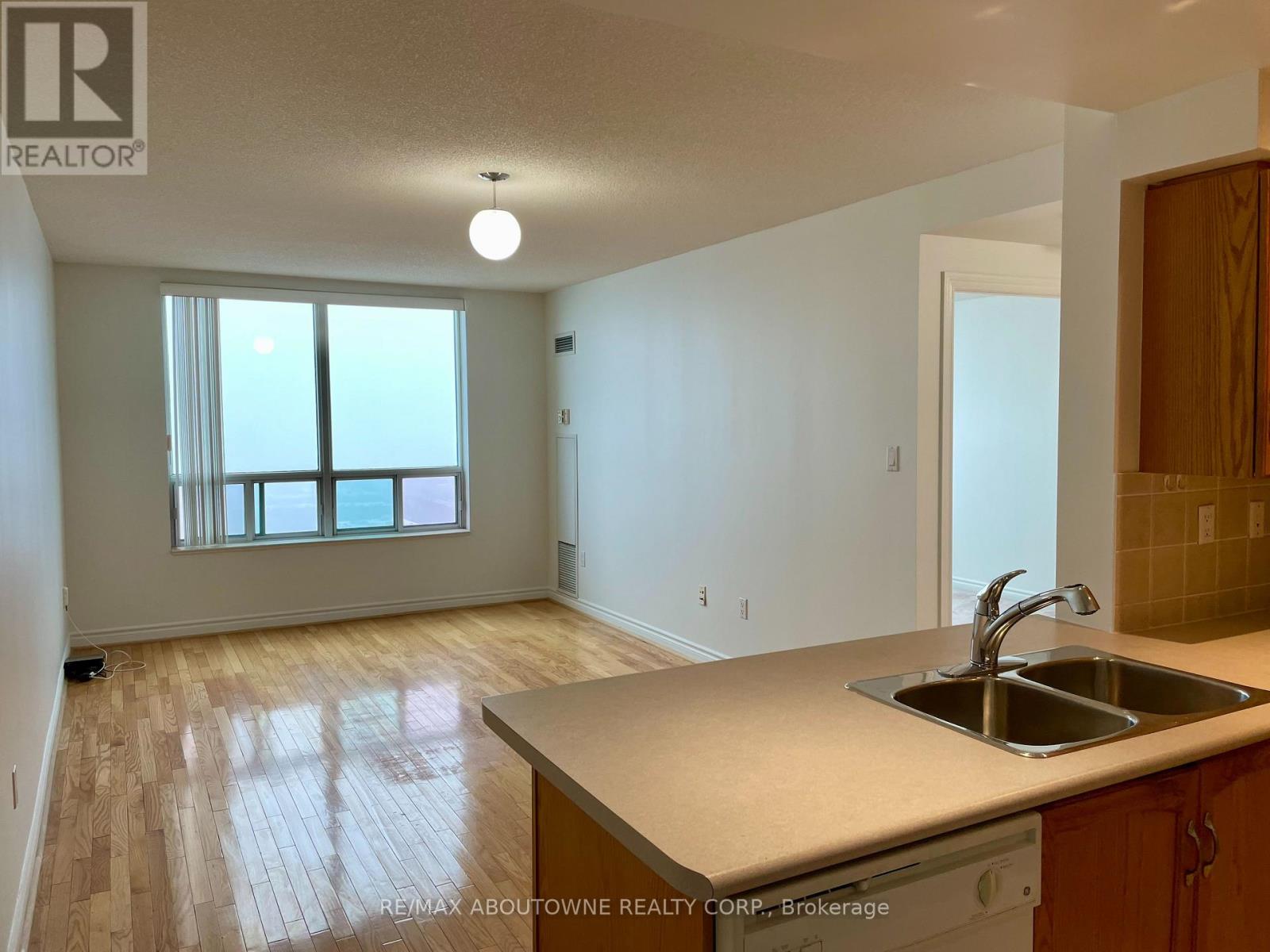 Ph39 - 125 Omni Drive, Toronto, Ontario  M1P 5A9 - Photo 8 - E13713718