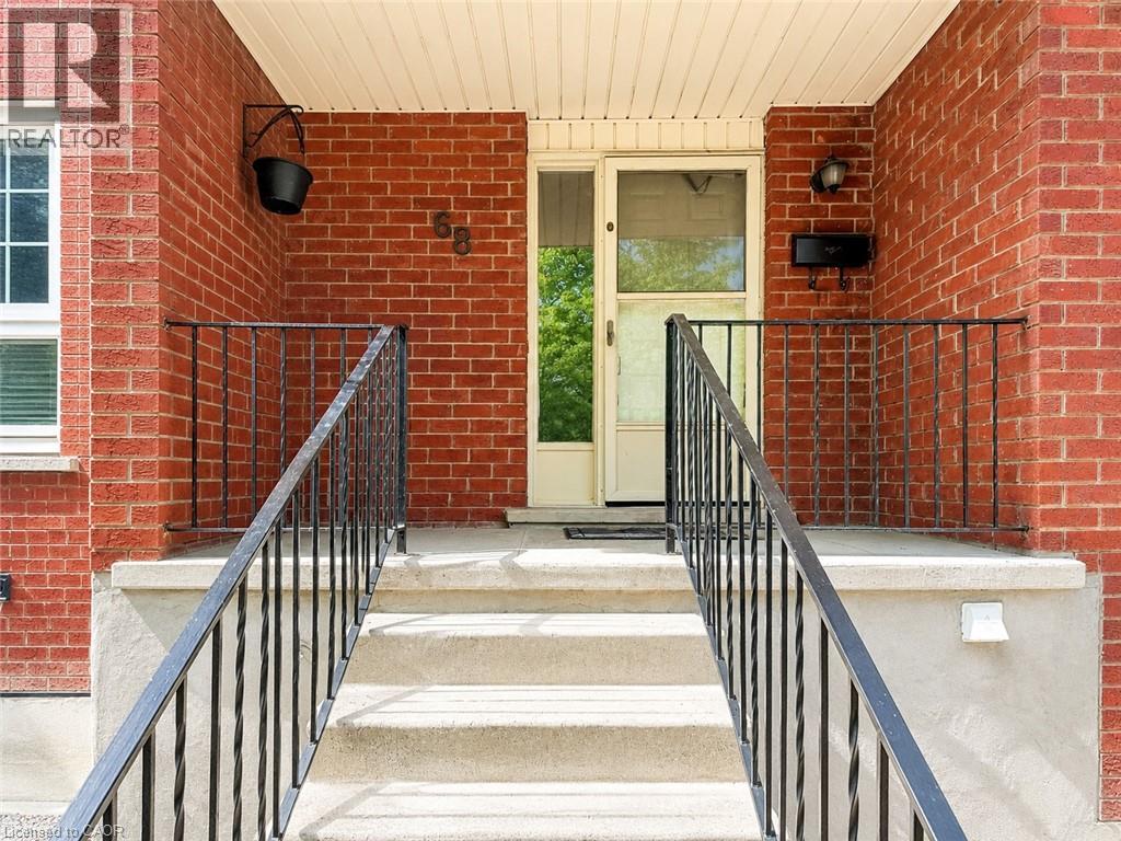 68 Old Huron Court, Kitchener, Ontario  N2R 1L7 - Photo 3 - 40856545