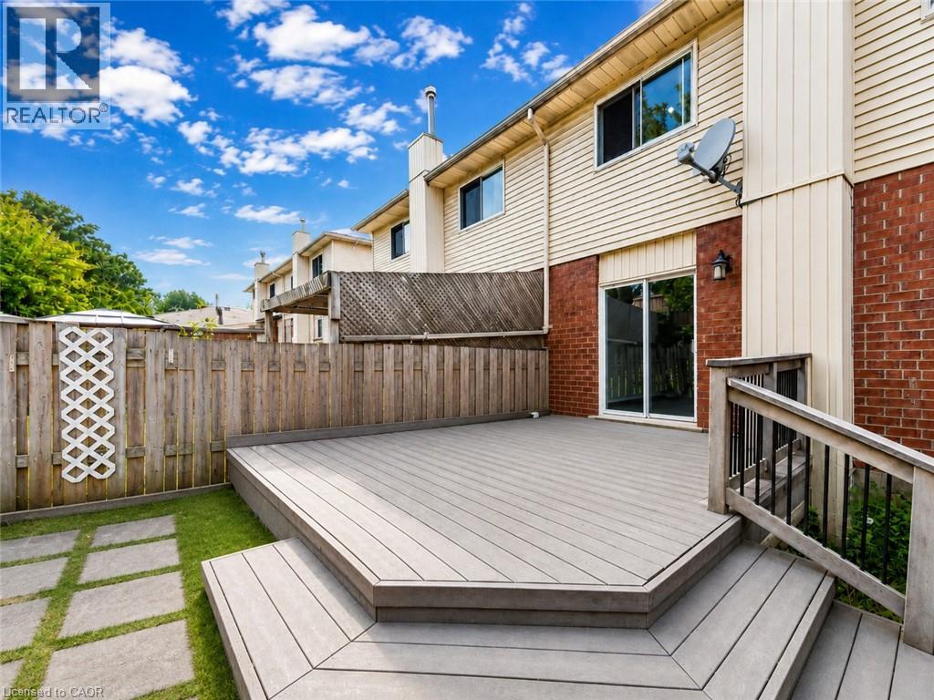 68 Old Huron Court, Kitchener, Ontario  N2R 1L7 - Photo 33 - 40856545