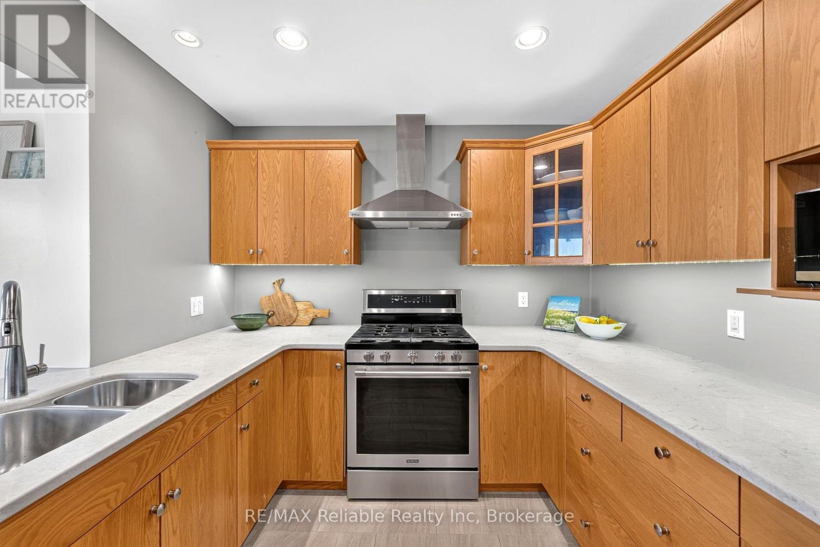 113 Tuyll Street, Bluewater, Ontario  N0M 1G0 - Photo 12 - X13713790