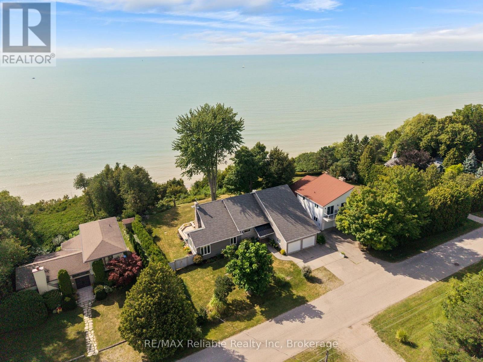 113 Tuyll Street, Bluewater, Ontario  N0M 1G0 - Photo 2 - X13713790