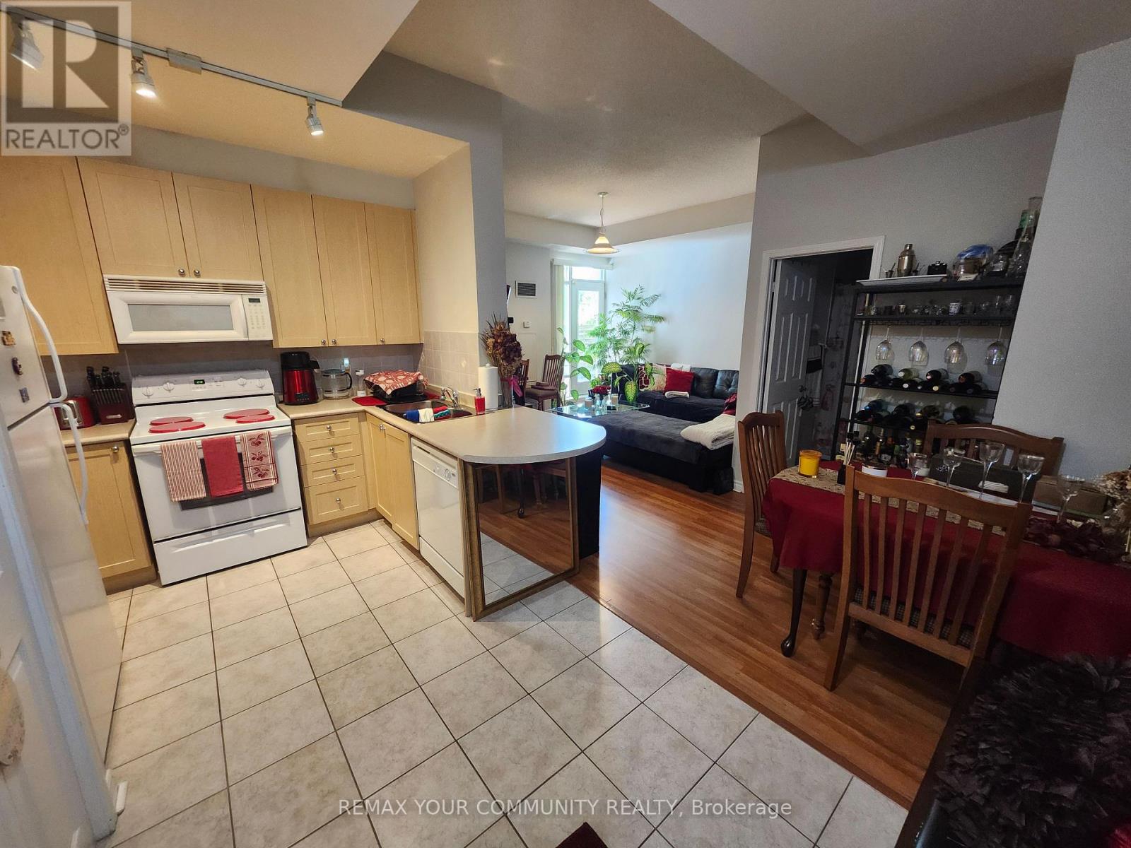 112 - 11121 Yonge Street, Richmond Hill, Ontario  L4C 0S7 - Photo 5 - N13713606