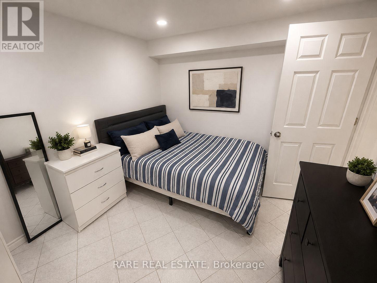 1 - 130 Glen Shields Avenue, Vaughan, Ontario  L4K 1T6 - Photo 5 - N13713642