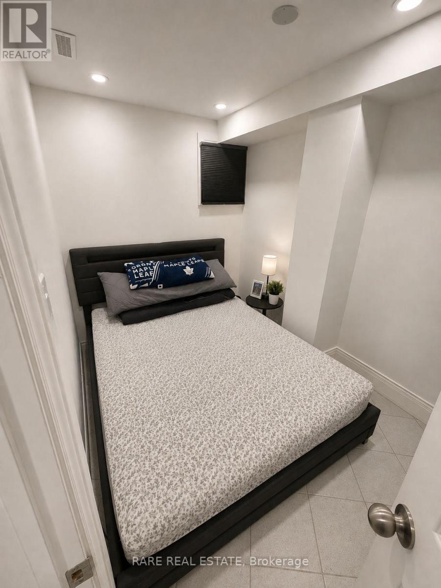 1 - 130 Glen Shields Avenue, Vaughan, Ontario  L4K 1T6 - Photo 6 - N13713642