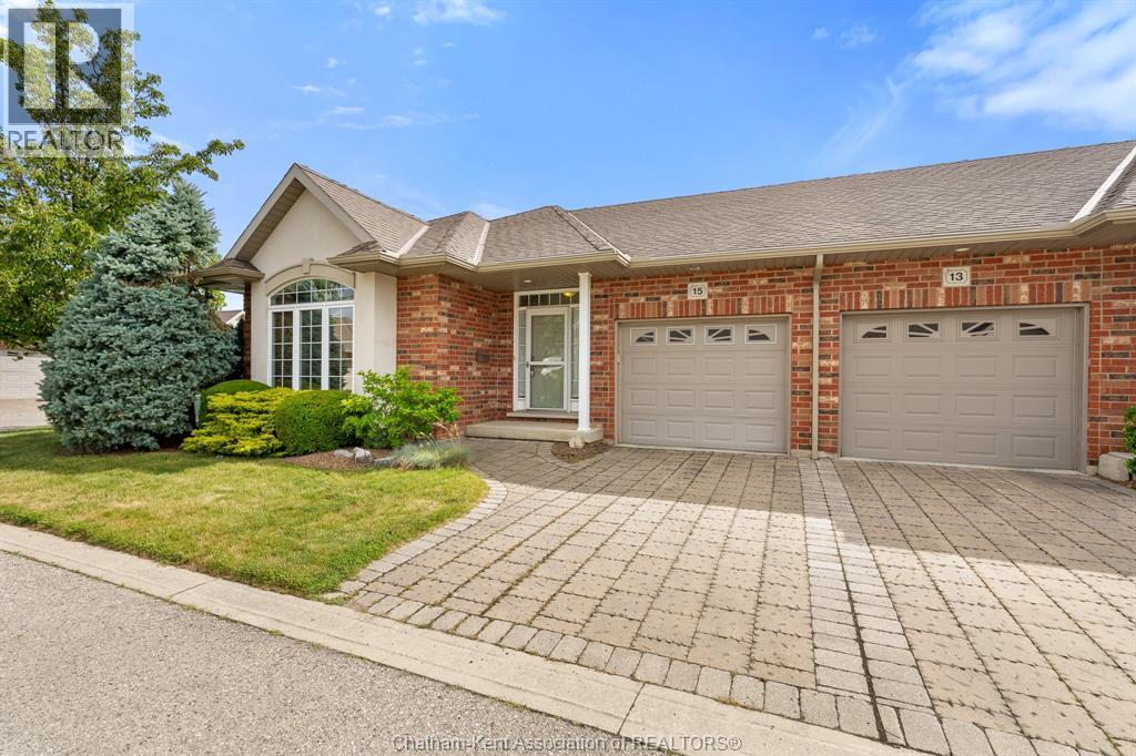 15 Oakgrove Lane, Chatham, Ontario  N7L 5R9 - Photo 3 - 26014608
