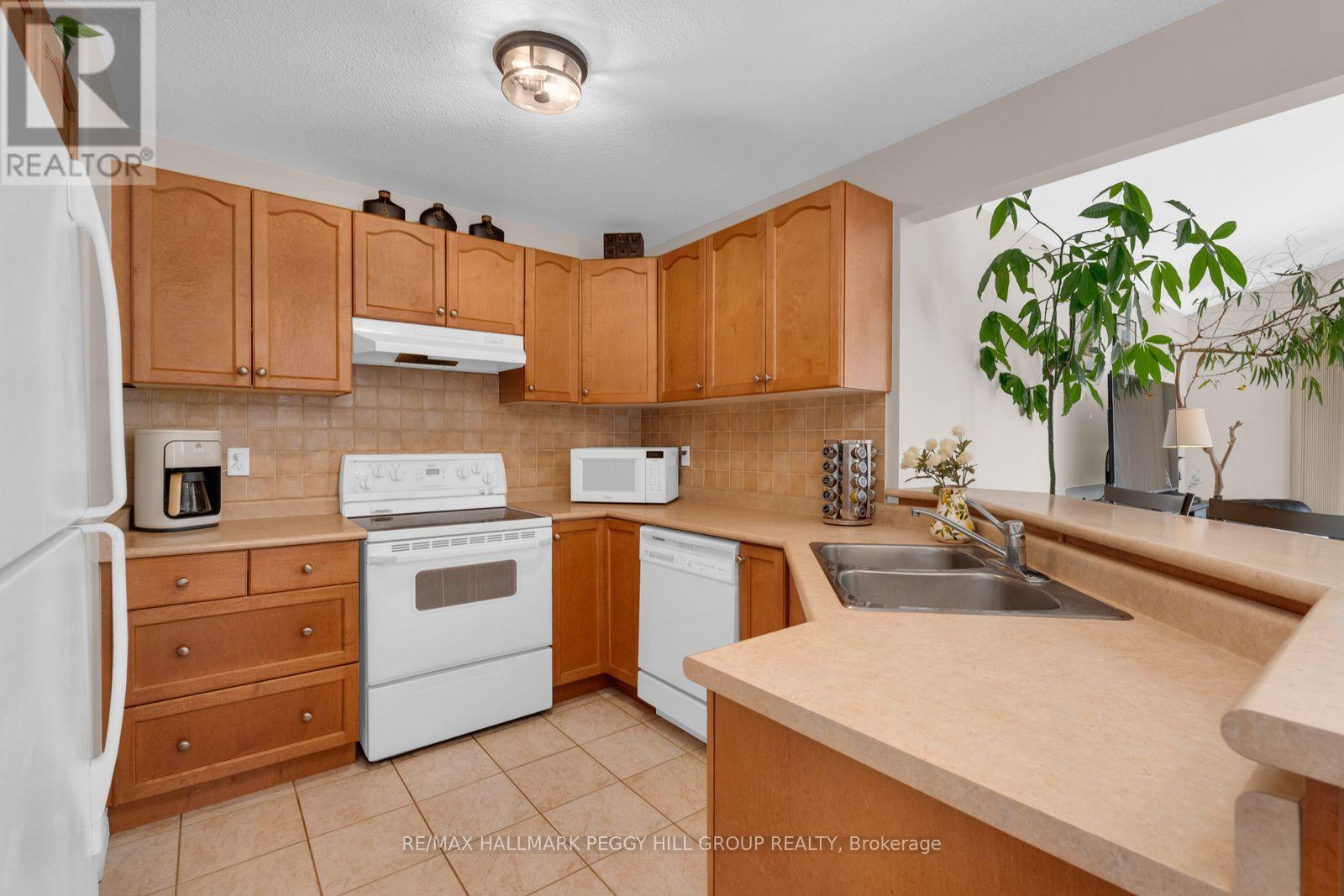 43 Nicklaus Drive, Barrie (East Bayfield), Ontario  L4M 6W5 - Photo 5 - S13713596