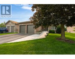 43 NICKLAUS DRIVE, Barrie, Ontario