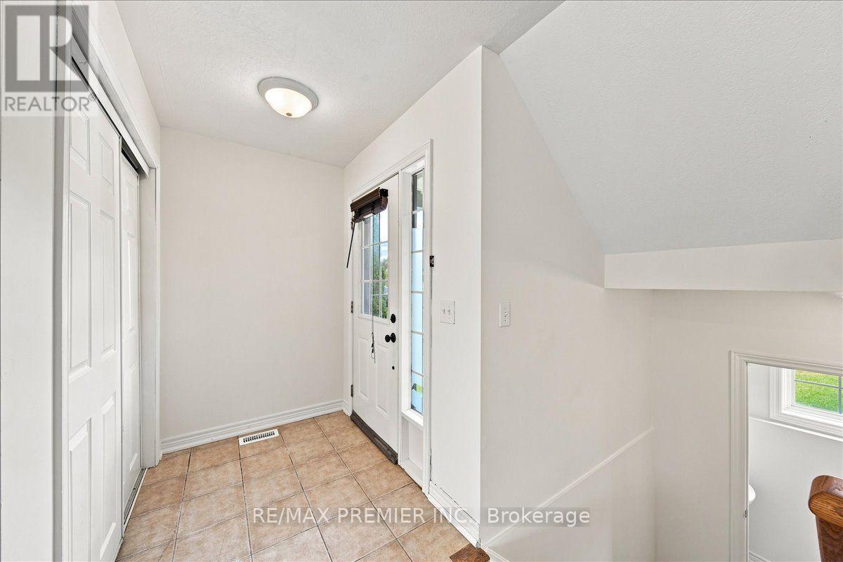 125 - 800 West Ridge Boulevard, Orillia, Ontario  L3V 0A1 - Photo 3 - S13713626