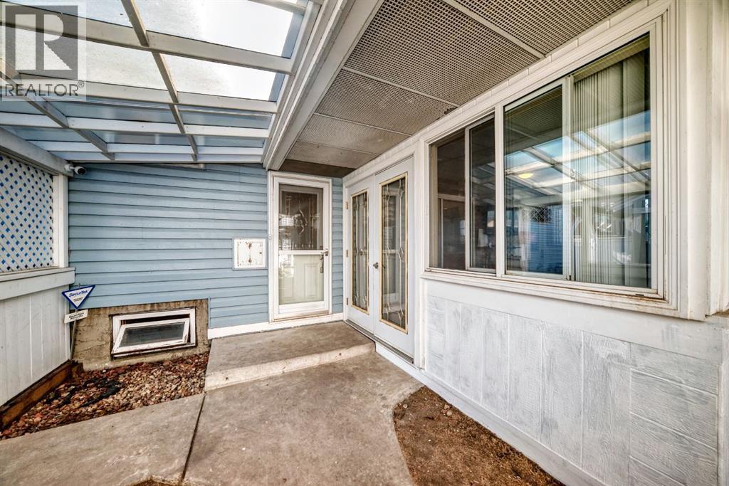 2203 65 Street NE, Calgary, Alberta  T1Y 1N5 - Photo 7 - A2331060