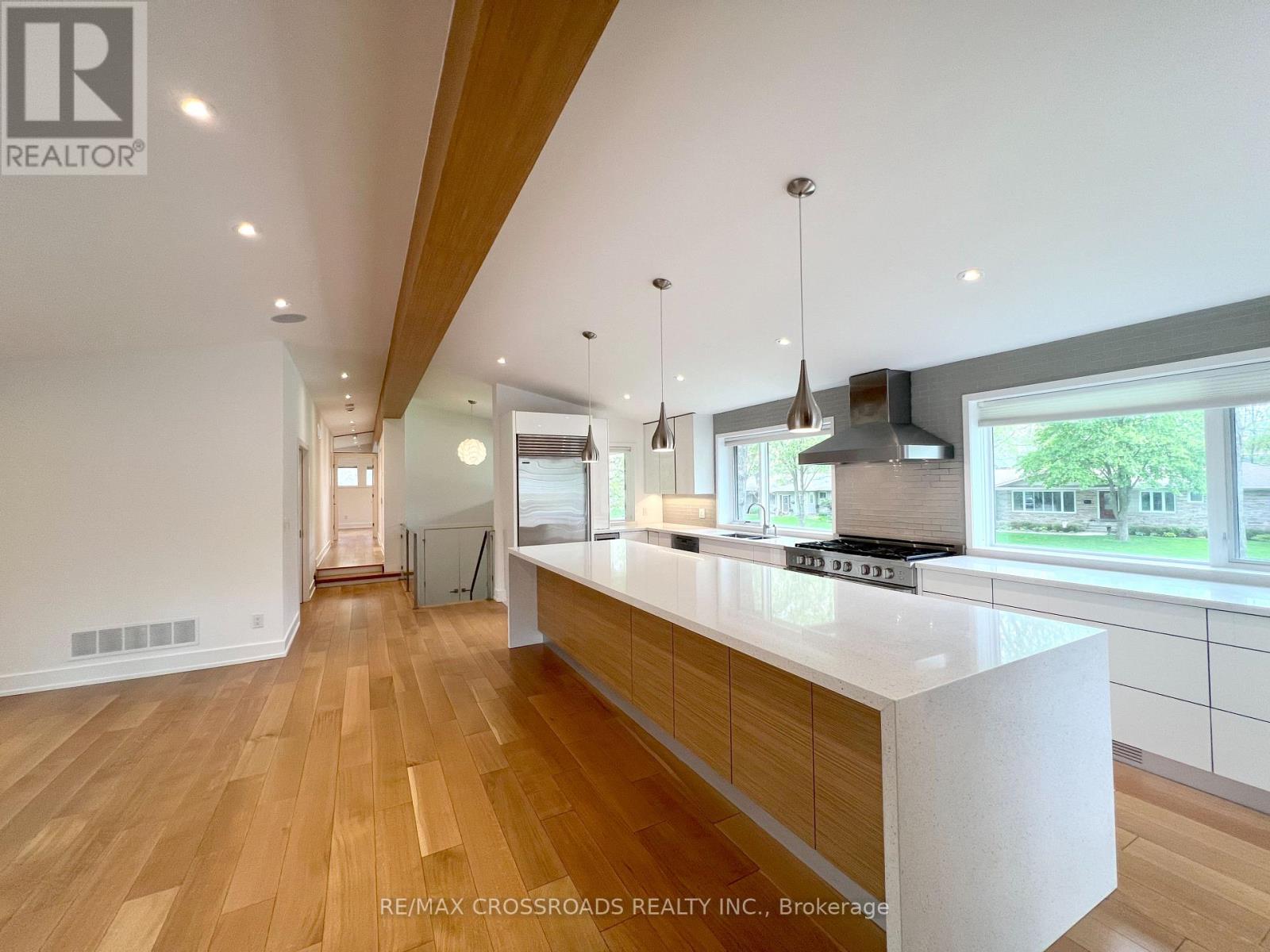 1532 Merrow Road, Mississauga, Ontario  L5J 3C5 - Photo 10 - W13713504