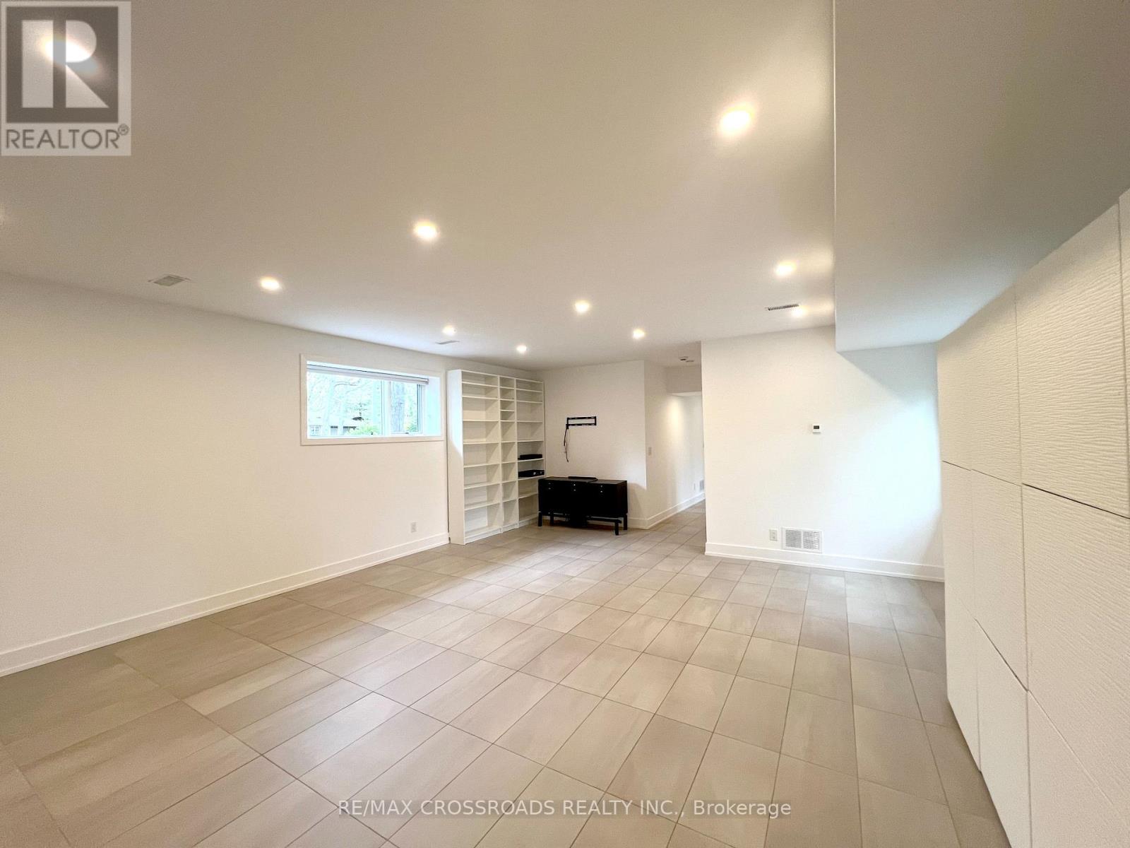 1532 Merrow Road, Mississauga, Ontario  L5J 3C5 - Photo 14 - W13713504