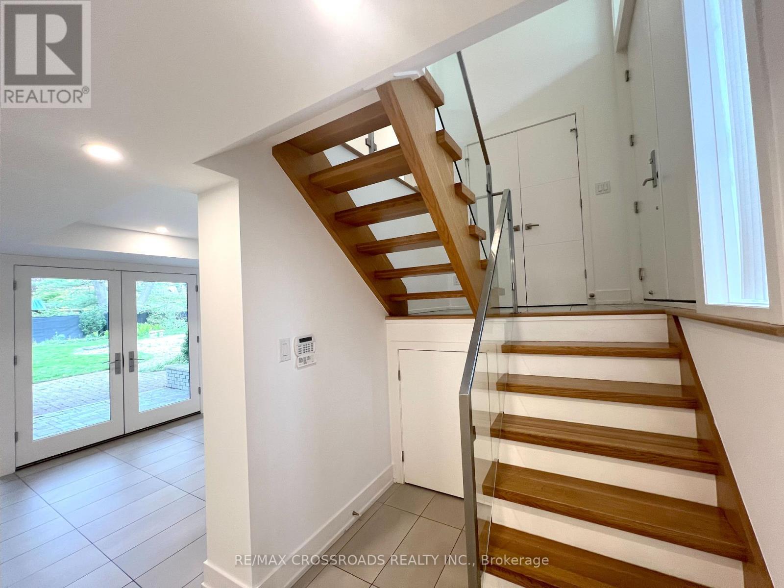 1532 Merrow Road, Mississauga, Ontario  L5J 3C5 - Photo 21 - W13713504