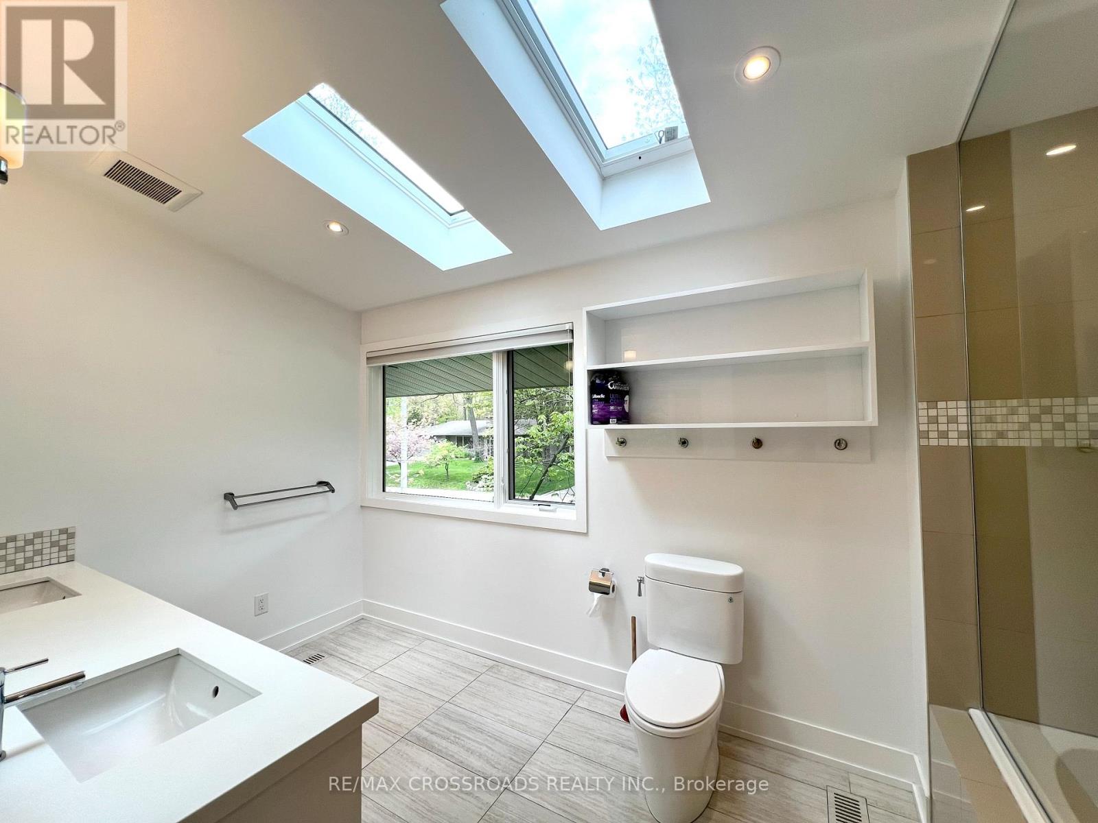 1532 Merrow Road, Mississauga, Ontario  L5J 3C5 - Photo 24 - W13713504