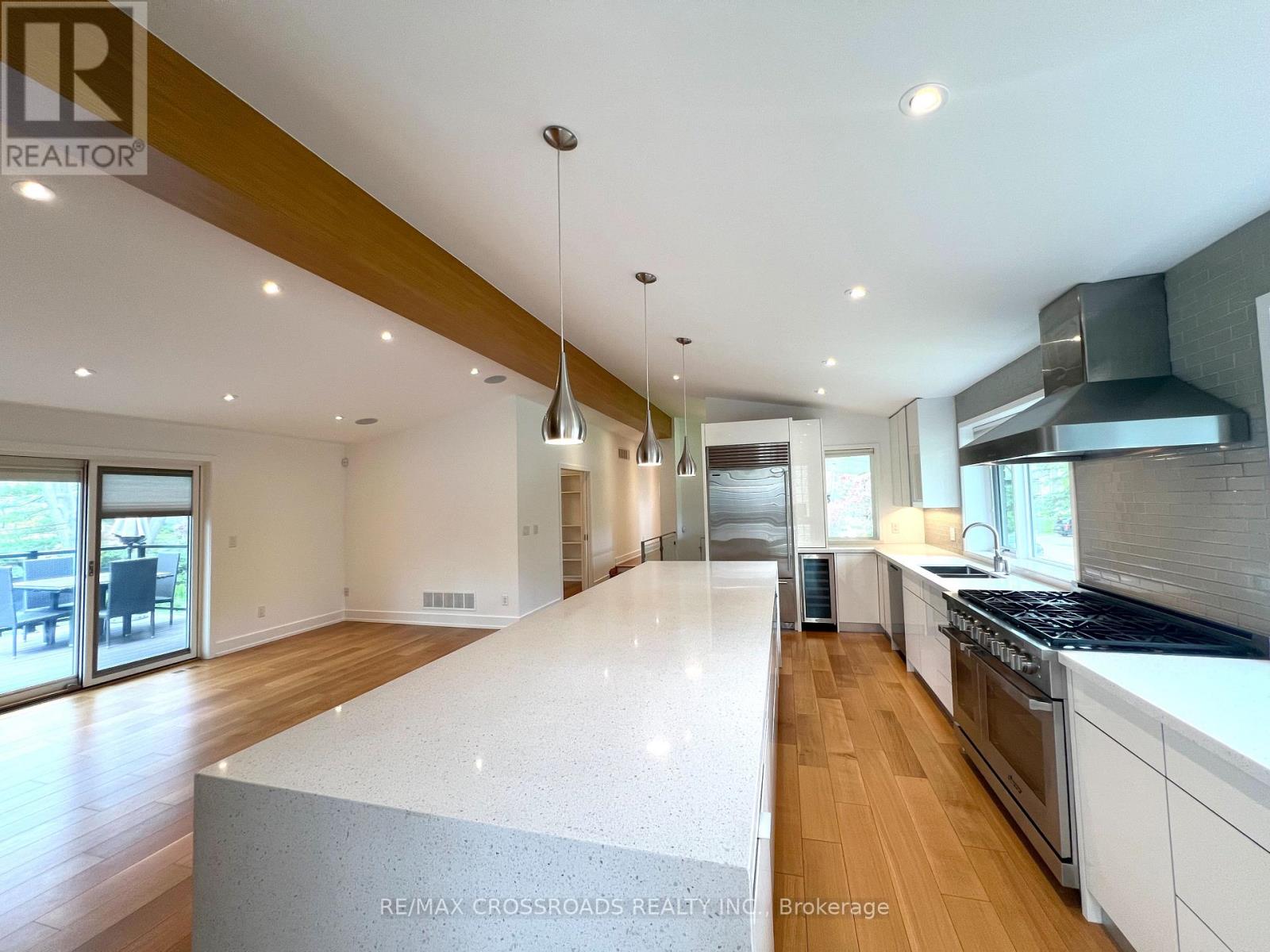 1532 Merrow Road, Mississauga, Ontario  L5J 3C5 - Photo 8 - W13713504