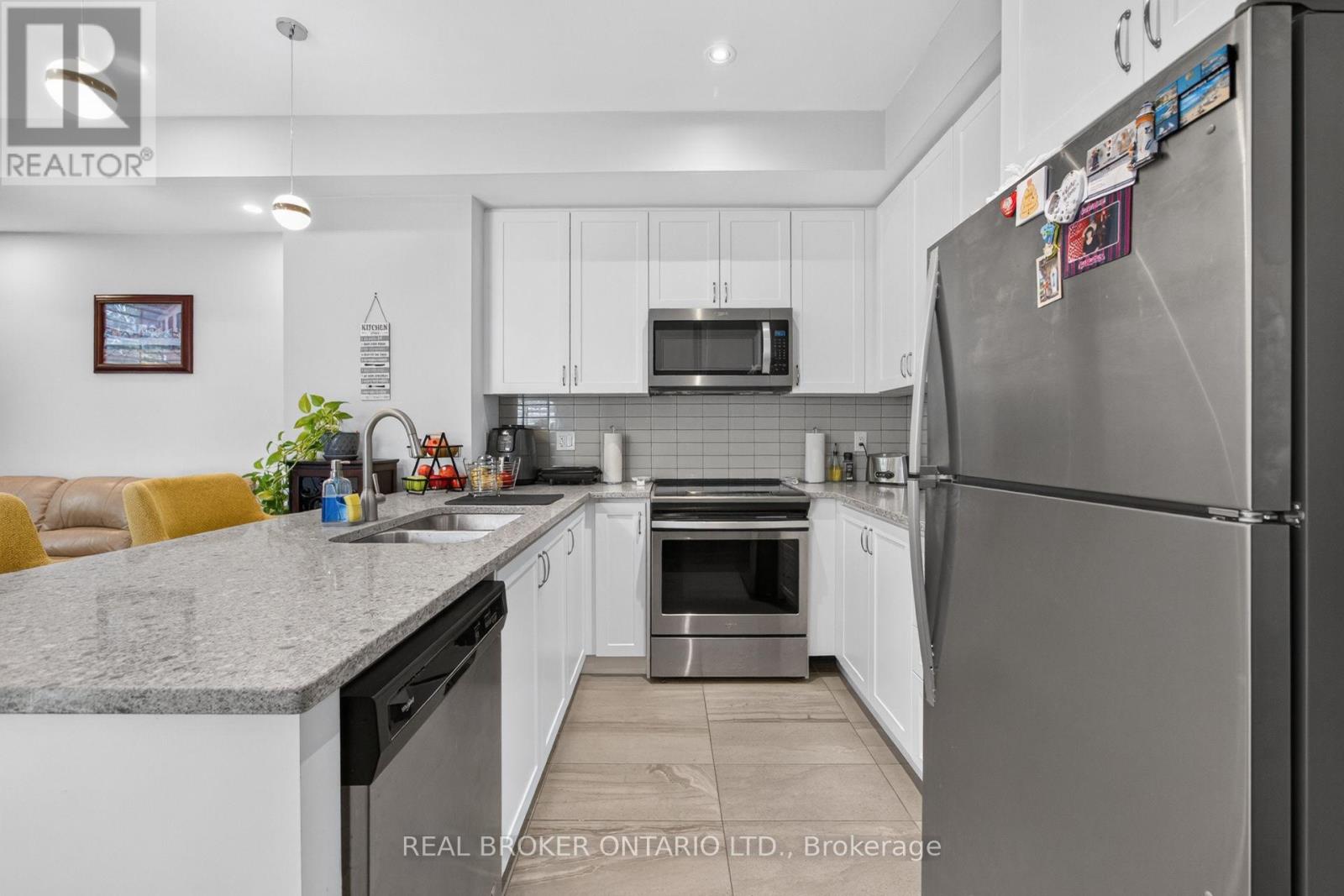 63 - 35 Applewood Lane, Toronto, Ontario  M9C 0C1 - Photo 10 - W13713522