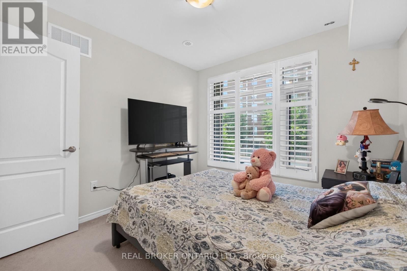 63 - 35 Applewood Lane, Toronto, Ontario  M9C 0C1 - Photo 14 - W13713522