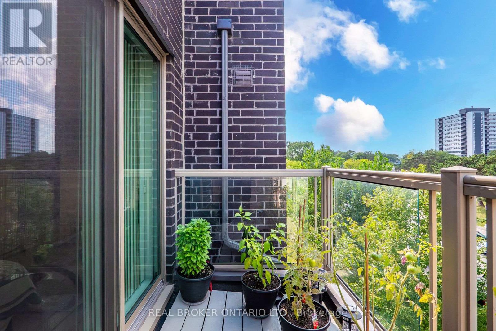 63 - 35 Applewood Lane, Toronto, Ontario  M9C 0C1 - Photo 27 - W13713522