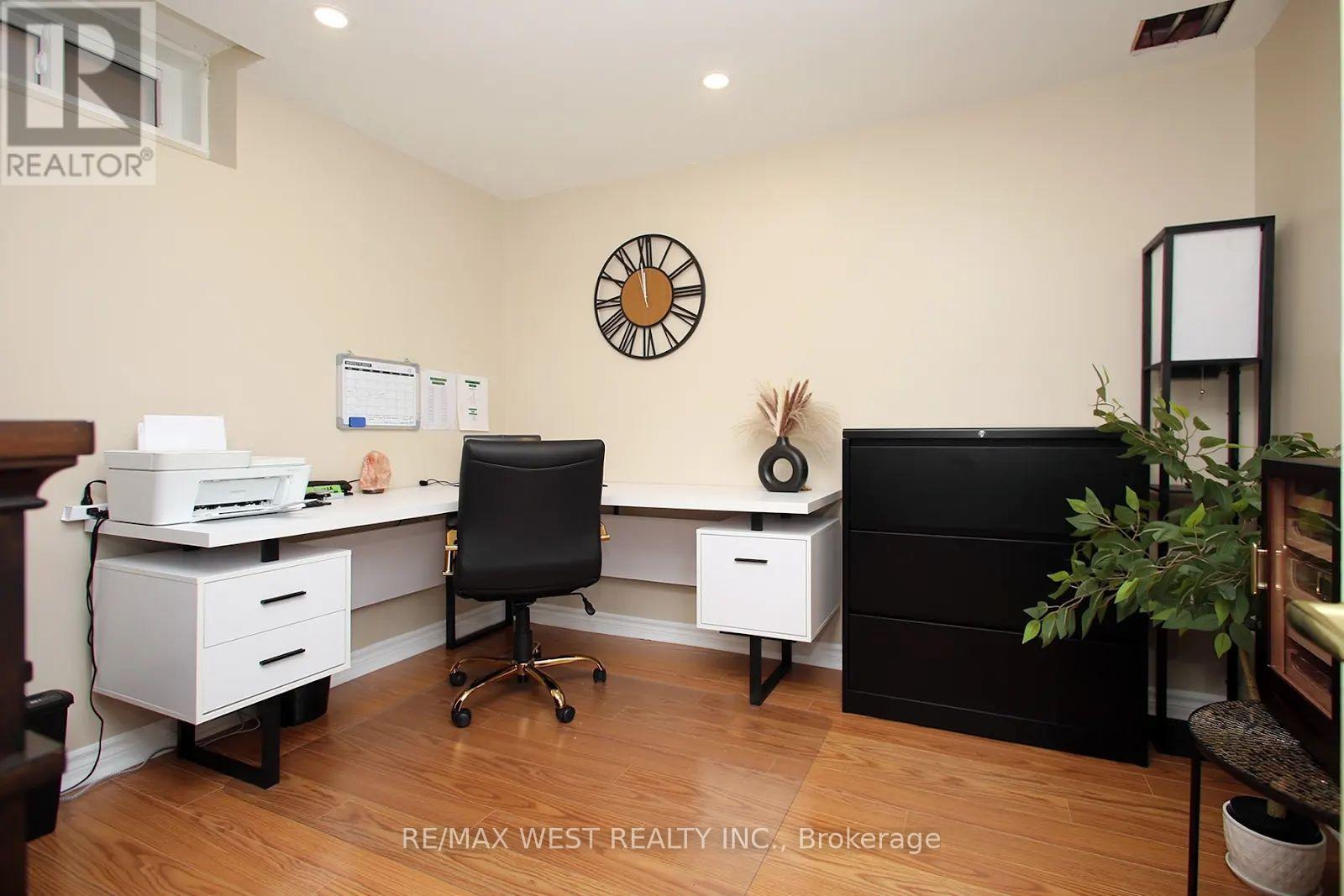 4 Gray Park, Caledon, Ontario  L7E 2N3 - Photo 27 - W13713552
